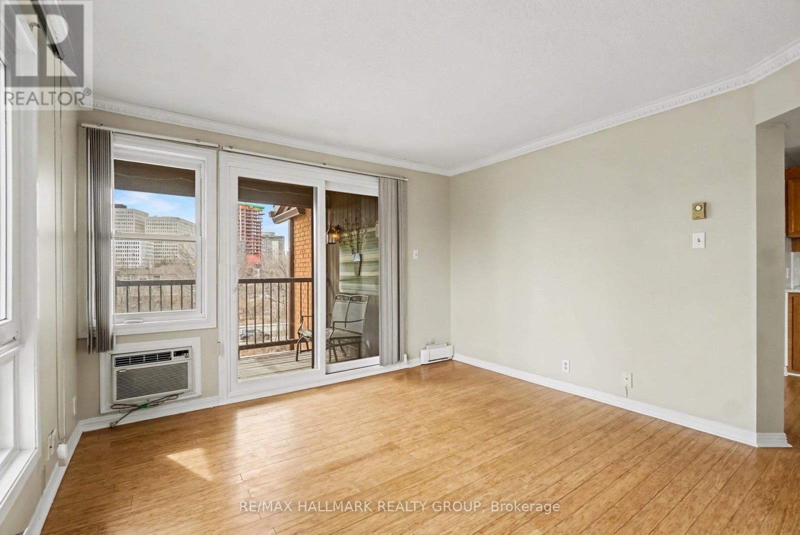 306 - 316 Savard Avenue, Ottawa, ON - Indoor