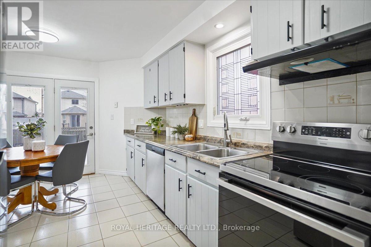 148 Adele Crescent, Oshawa, ON - Indoor Photo Showing Kitchen With Double Sink