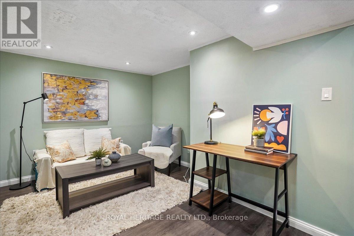 148 Adele Crescent, Oshawa, ON - Indoor