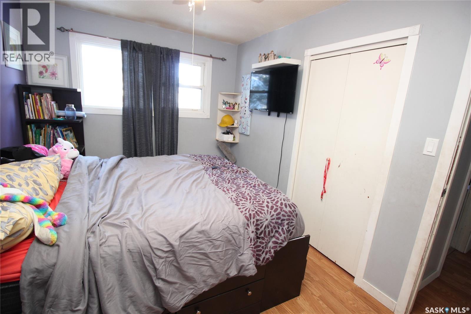 800 Robison Street, Indian Head, SK - Indoor Photo Showing Bedroom
