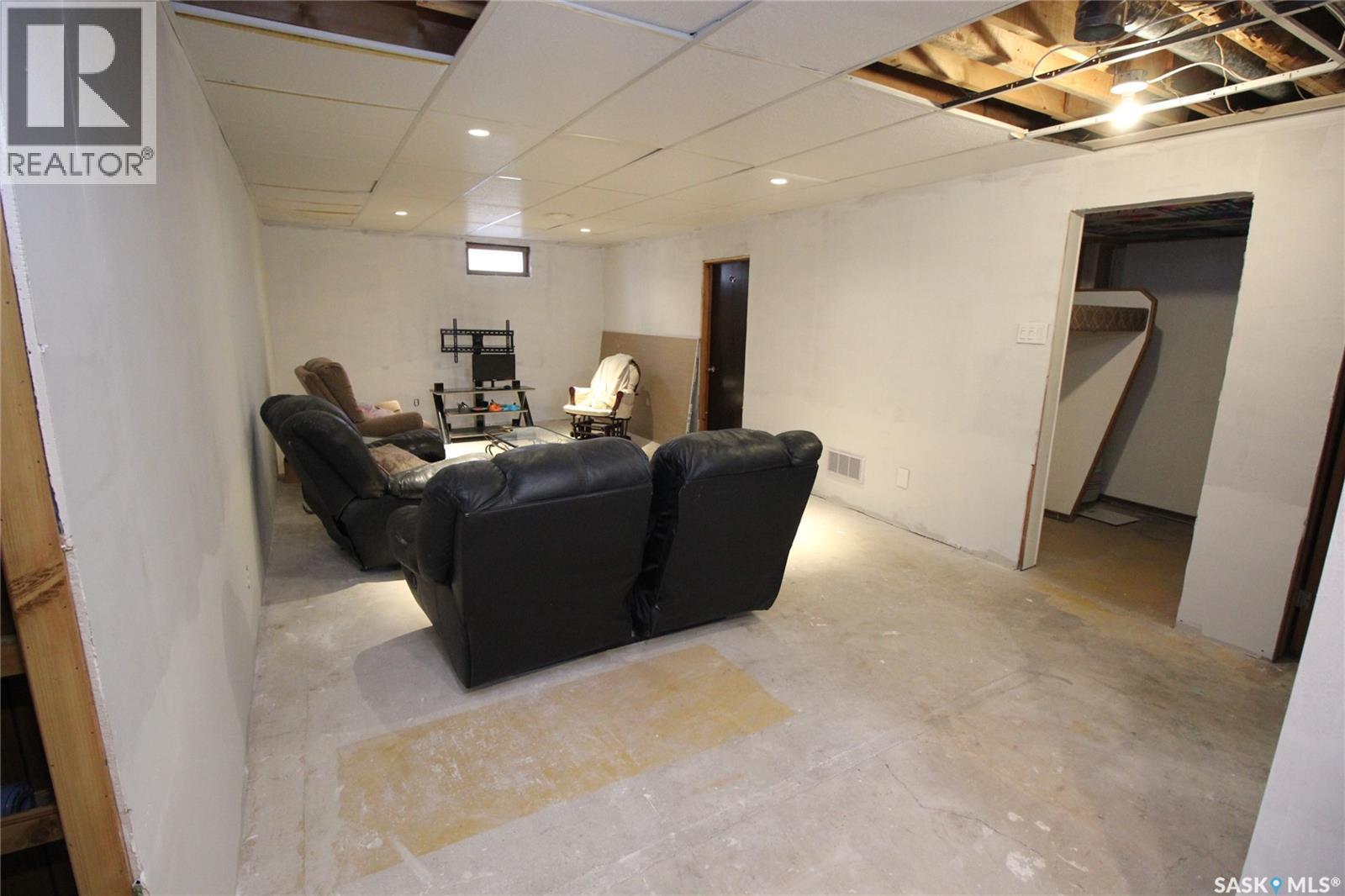 800 Robison Street, Indian Head, SK