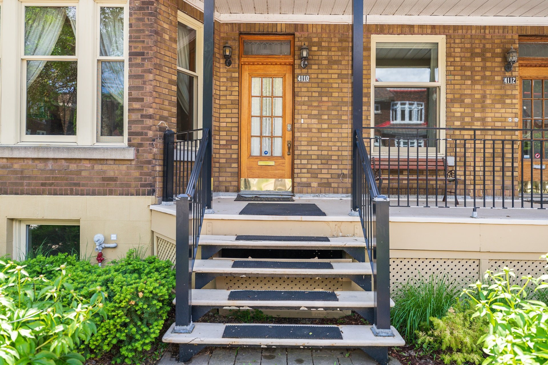 Façade - 4110 Av. Girouard, Montréal (Côte-Des-Neiges/Notre-Dame-De-Grâce), QC