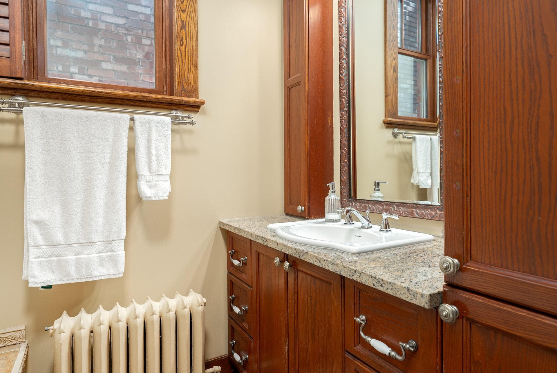Salle de bains - 4110 Av. Girouard, Montréal (Côte-Des-Neiges/Notre-Dame-De-Grâce), QC