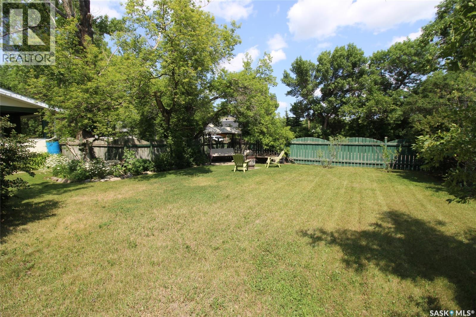 663 2Nd Street E, Shaunavon, SK - Outdoor