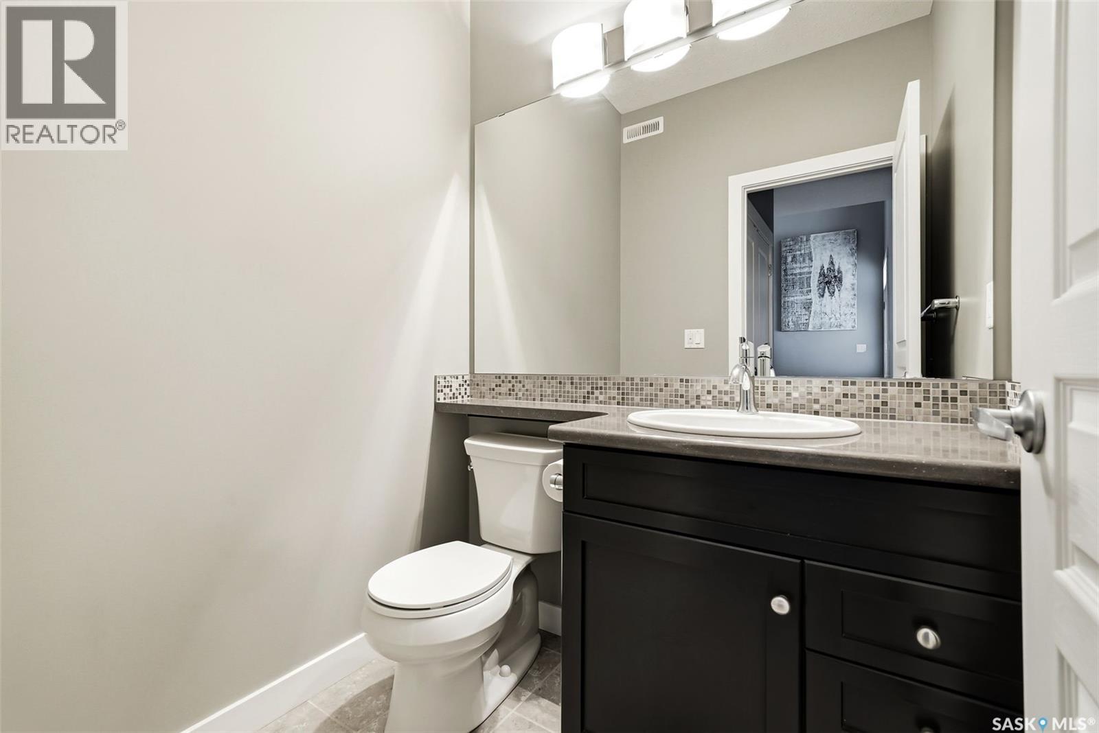 5343 Universal Crescent, Regina, SK - Indoor Photo Showing Bathroom