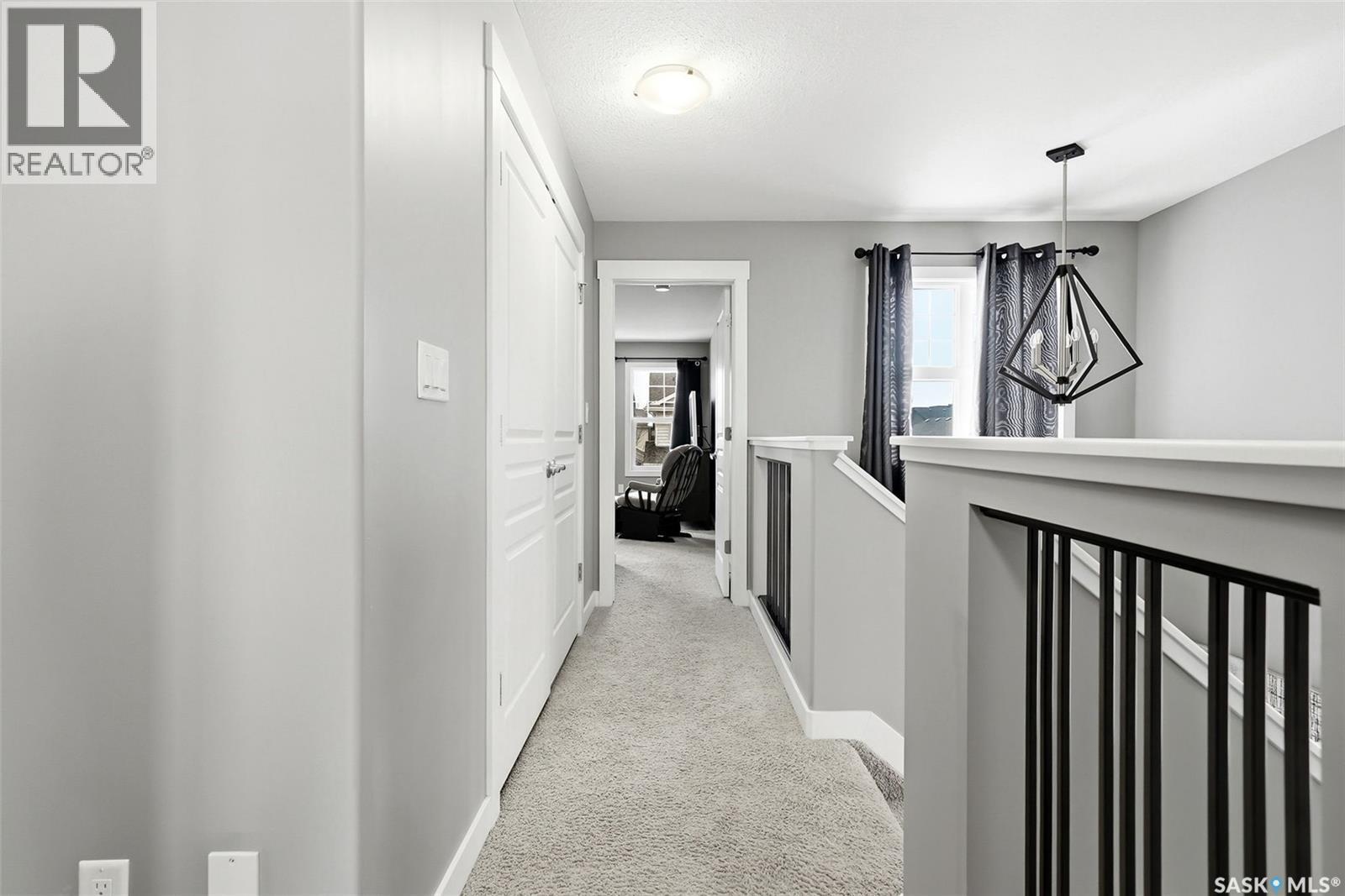 5343 Universal Crescent, Regina, SK - Indoor Photo Showing Other Room