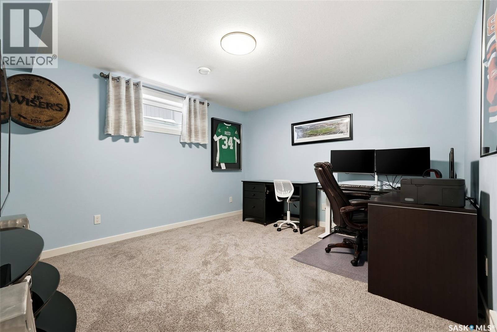 5343 Universal Crescent, Regina, SK - Indoor Photo Showing Office