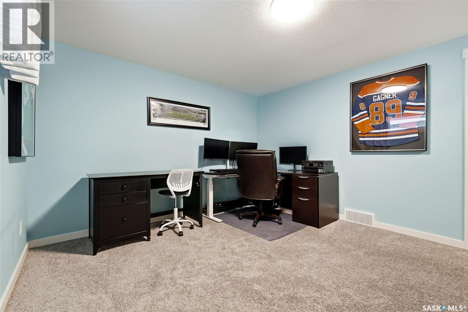 5343 Universal Crescent, Regina, SK - Indoor Photo Showing Office