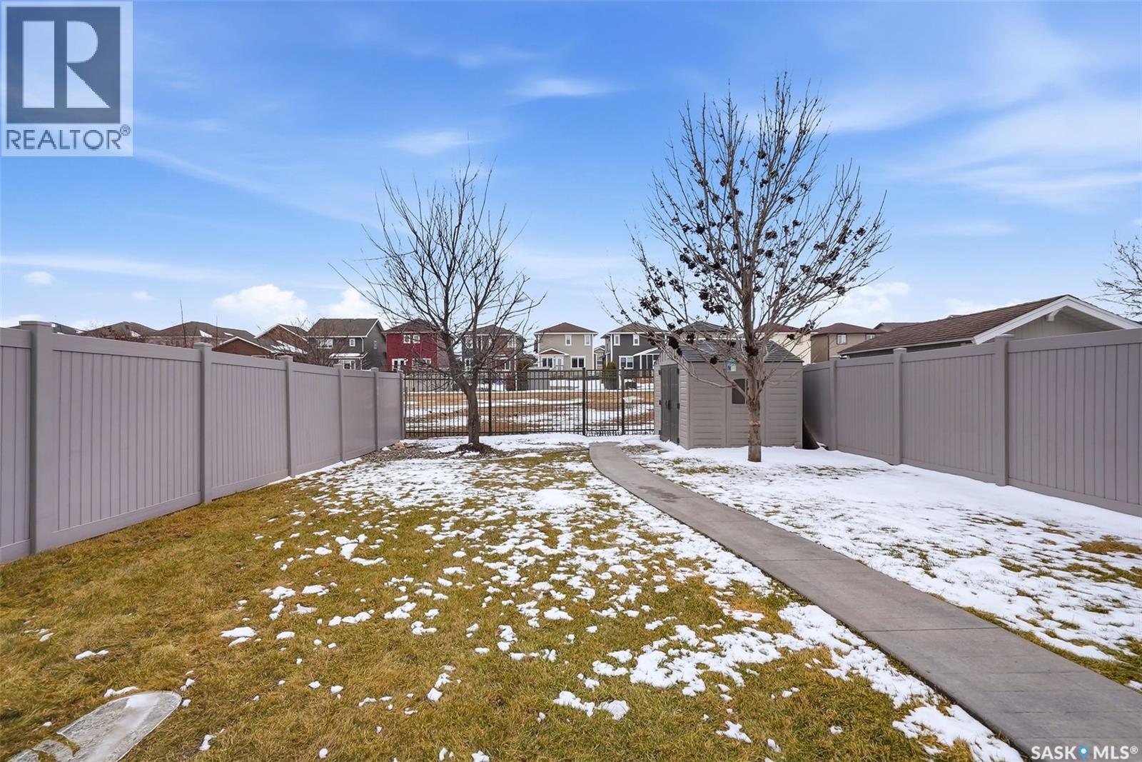 5343 Universal Crescent, Regina, SK - Outdoor
