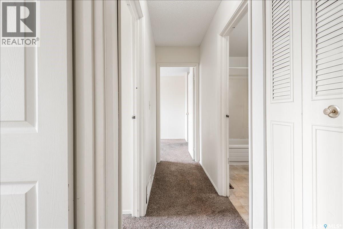 71 3904 Castle Road, Regina, SK - Indoor Photo Showing Other Room