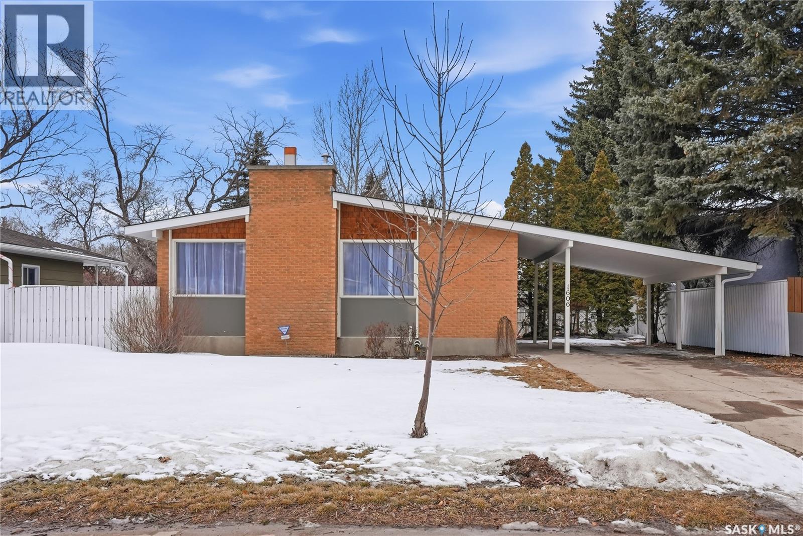 1606 Arlington Avenue, Saskatoon, SK - Outdoor