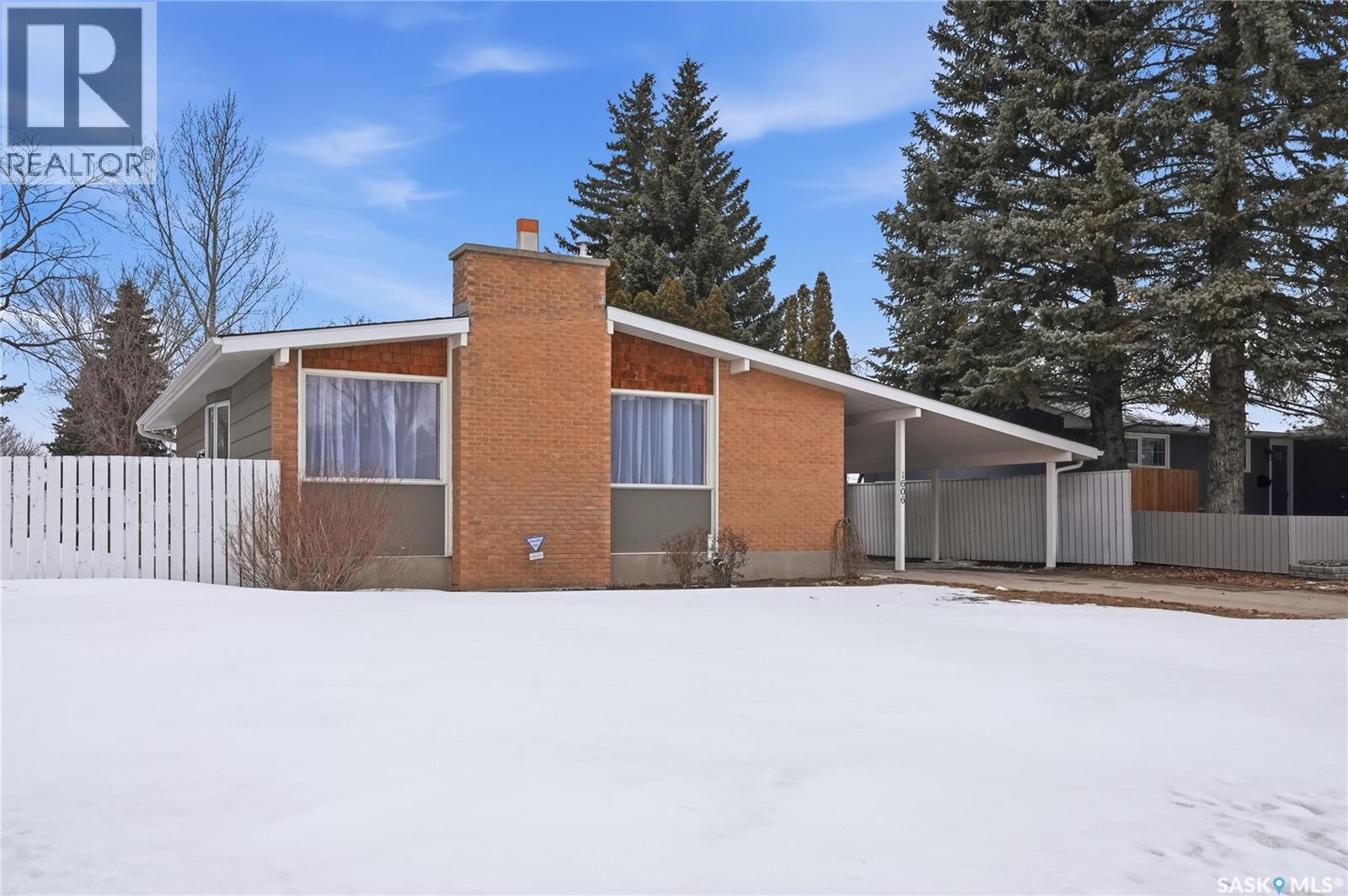 1606 Arlington Avenue, Saskatoon, SK - Outdoor