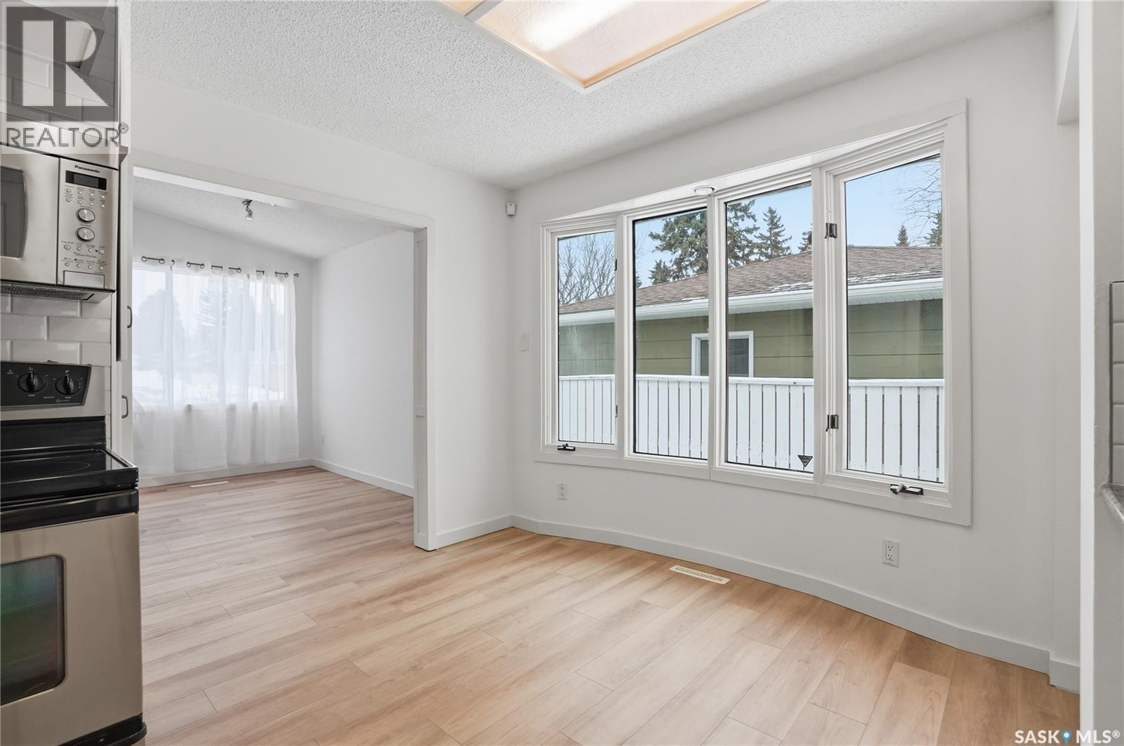 1606 Arlington Avenue, Saskatoon, SK - Indoor