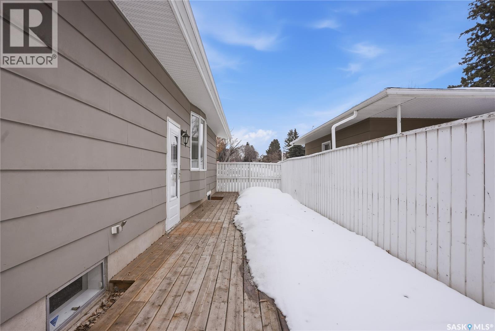 1606 Arlington Avenue, Saskatoon, SK - Outdoor With Exterior
