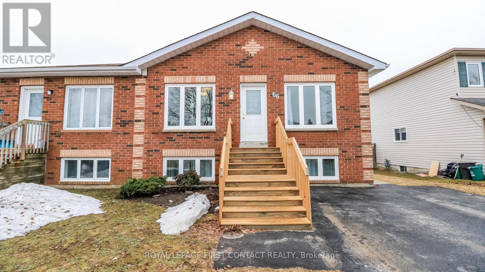 66 Downing Crescent, Barrie, ON - Outdoor