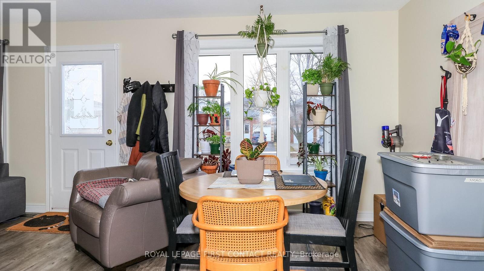 66 Downing Crescent, Barrie, ON - Indoor