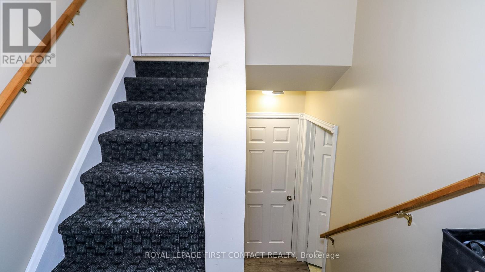 66 Downing Crescent, Barrie, ON - Indoor Photo Showing Other Room