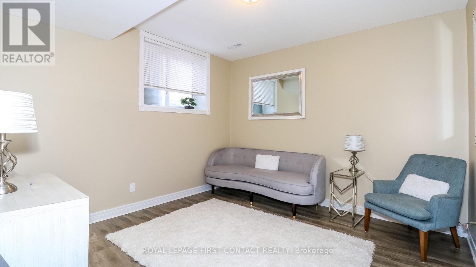 66 Downing Crescent, Barrie, ON - Indoor Photo Showing Other Room