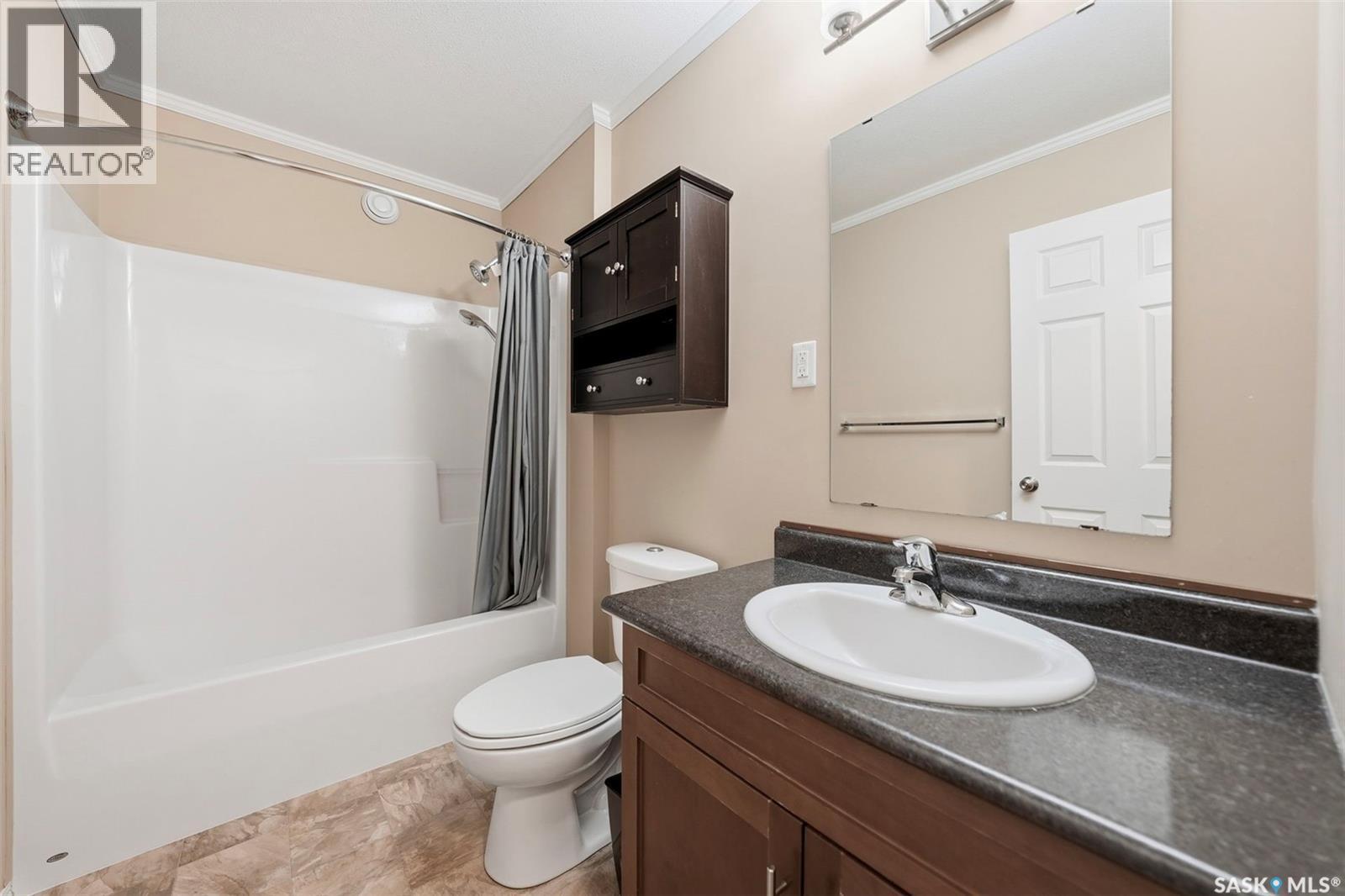 103 275 Pringle Lane, Saskatoon, SK - Indoor Photo Showing Bathroom