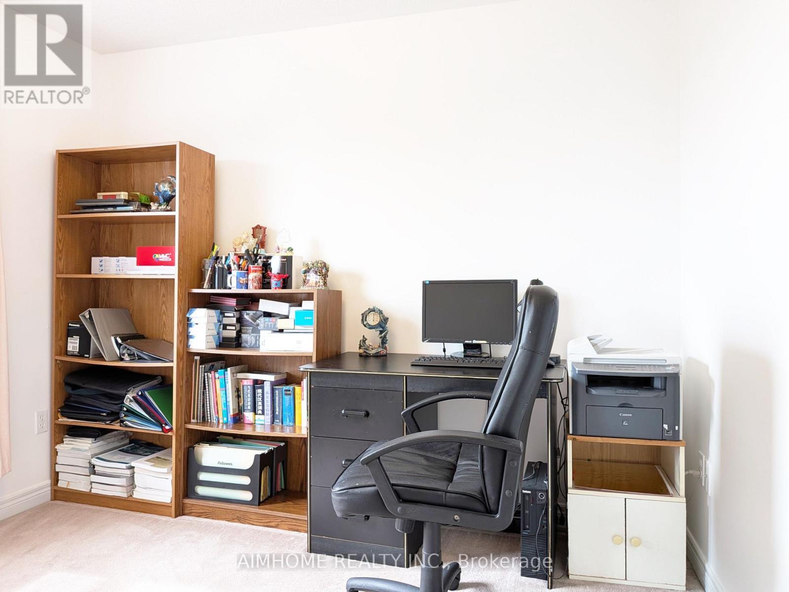 74 Sunway Square, Markham, ON - Indoor Photo Showing Office