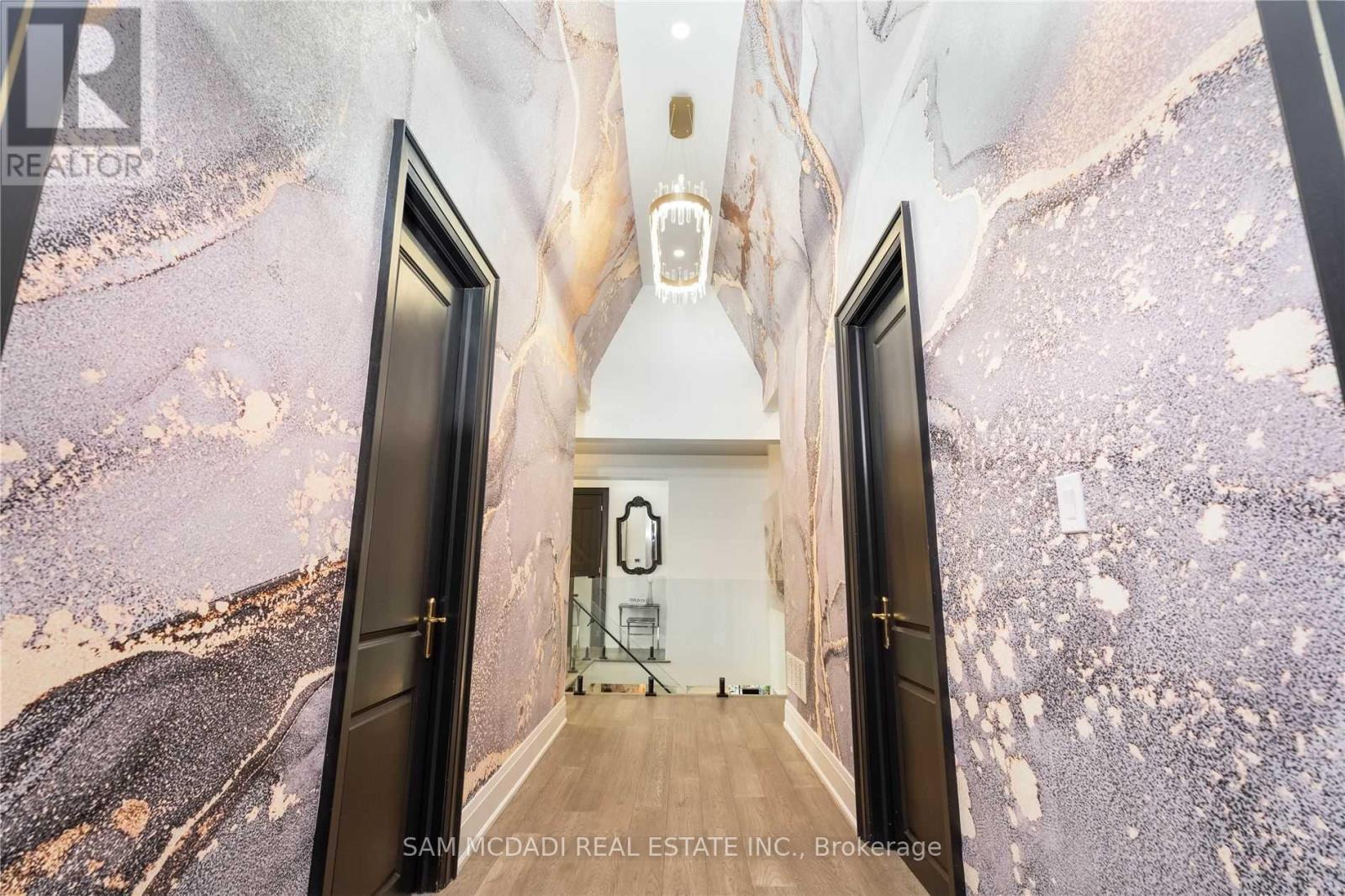 1540 Mississauga Road, Mississauga, ON -