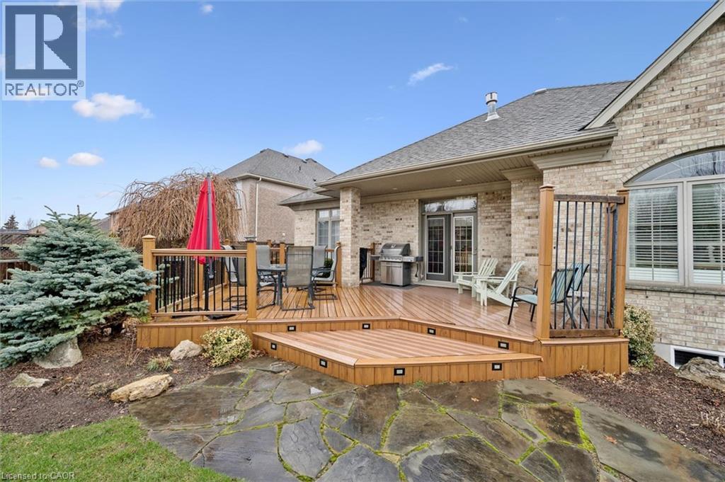 285 Deer Ridge Drive, Kitchener, ON - Outdoor