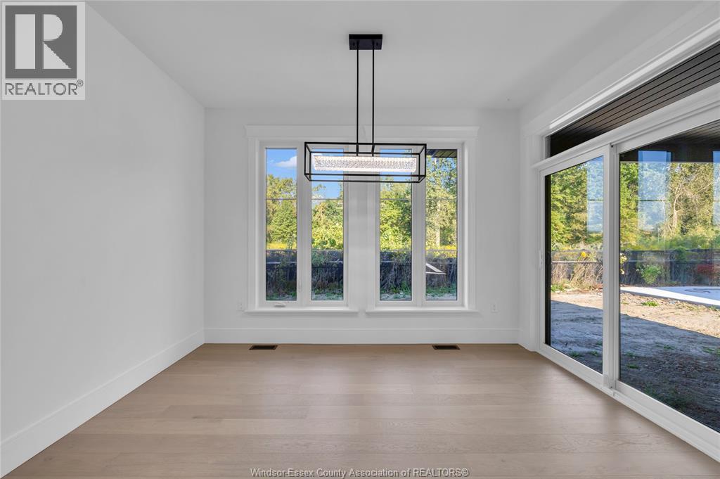 7355 Garnet, Mcgregor, ON - Indoor Photo Showing Other Room