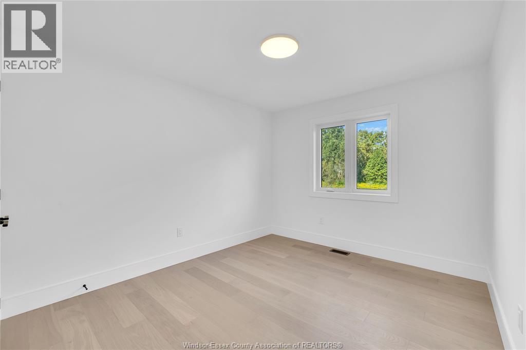 7355 Garnet, Mcgregor, ON - Indoor Photo Showing Other Room