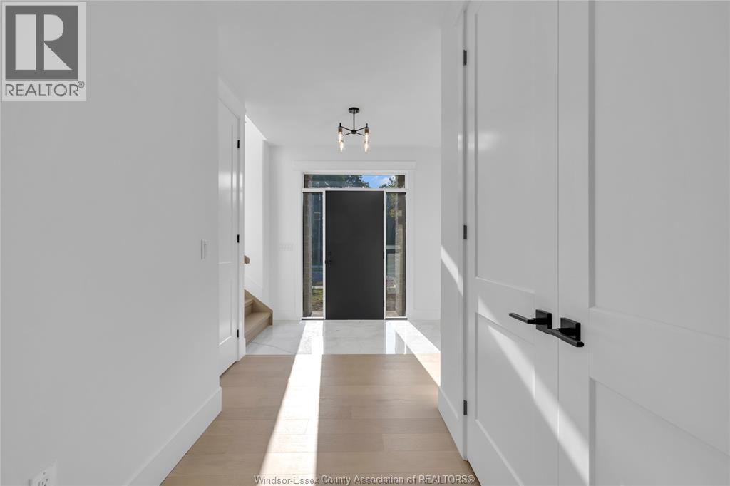 7355 Garnet, Mcgregor, ON - Indoor Photo Showing Other Room