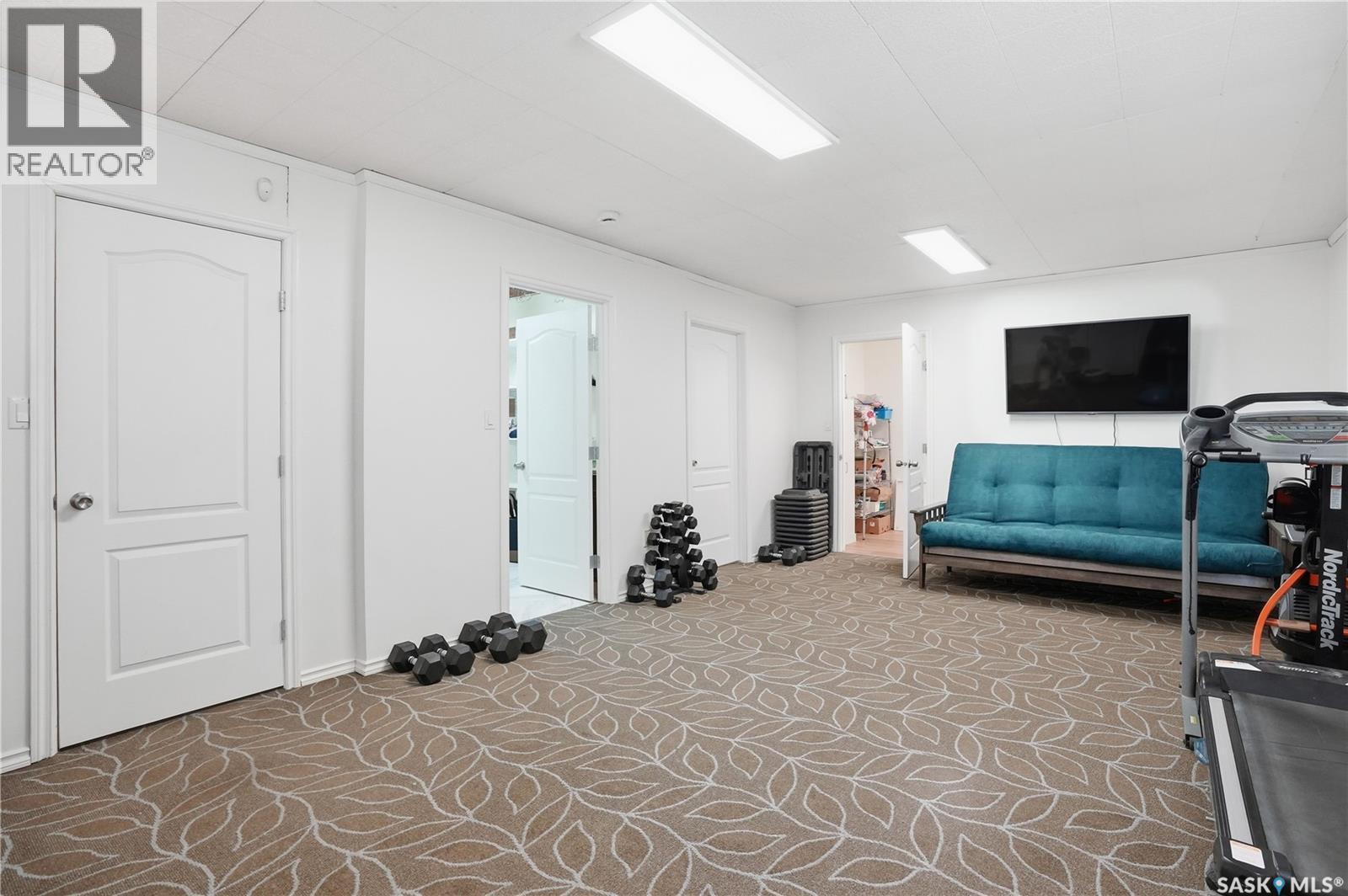 1643 General Crescent, Moose Jaw, SK - Indoor