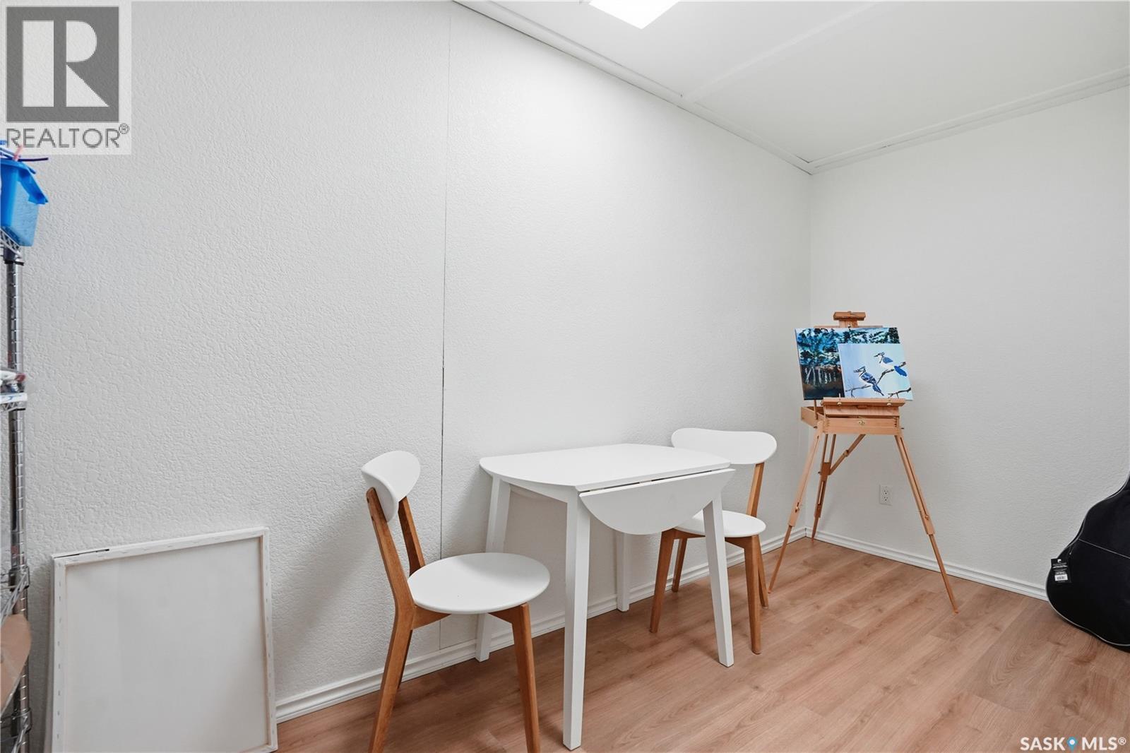 1643 General Crescent, Moose Jaw, SK - Indoor