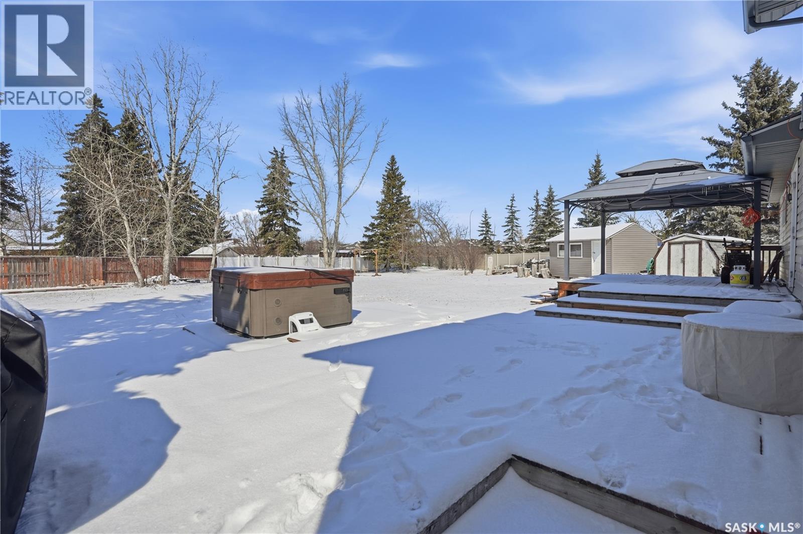 1643 General Crescent, Moose Jaw, SK - Outdoor