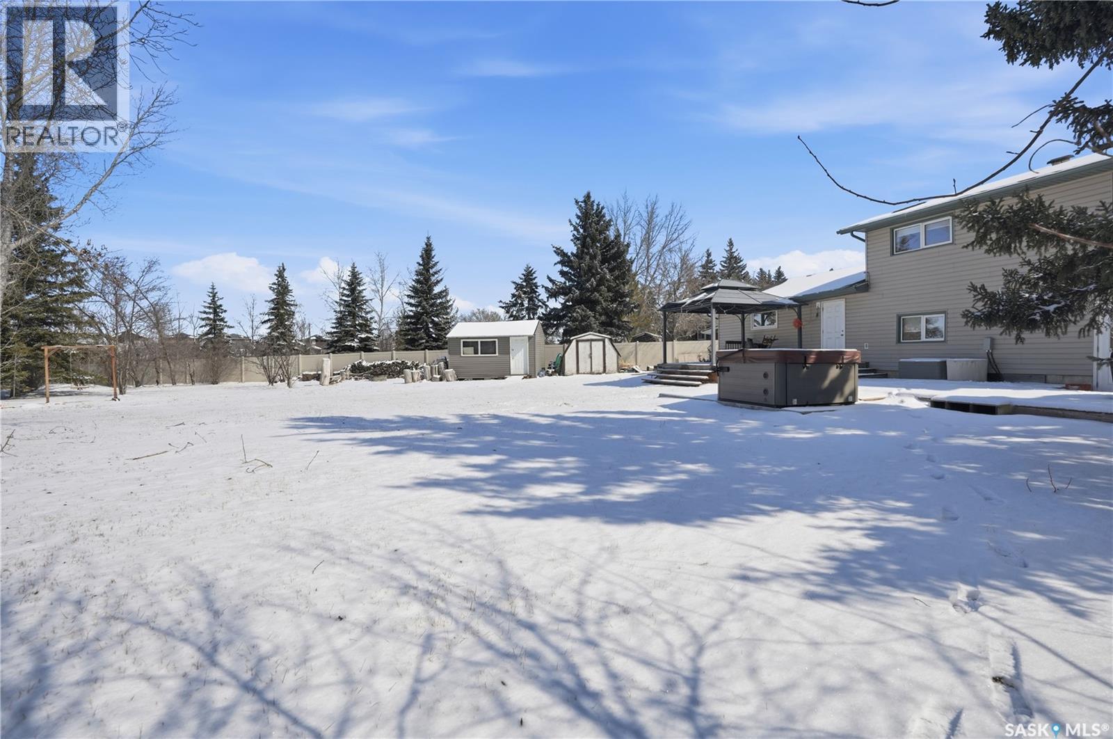 1643 General Crescent, Moose Jaw, SK - Outdoor