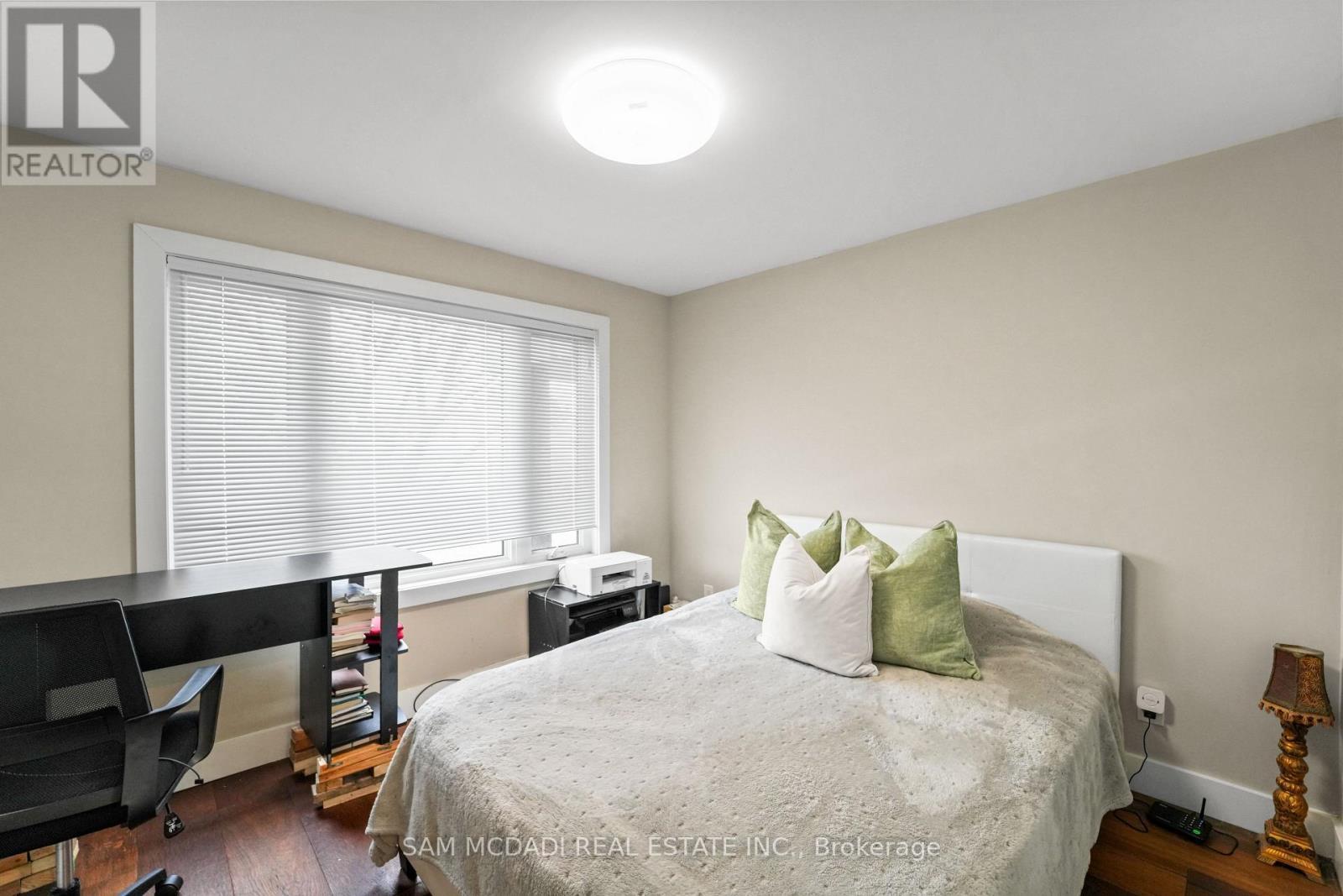 1434 Petrie Way, Mississauga, ON - Indoor Photo Showing Bedroom