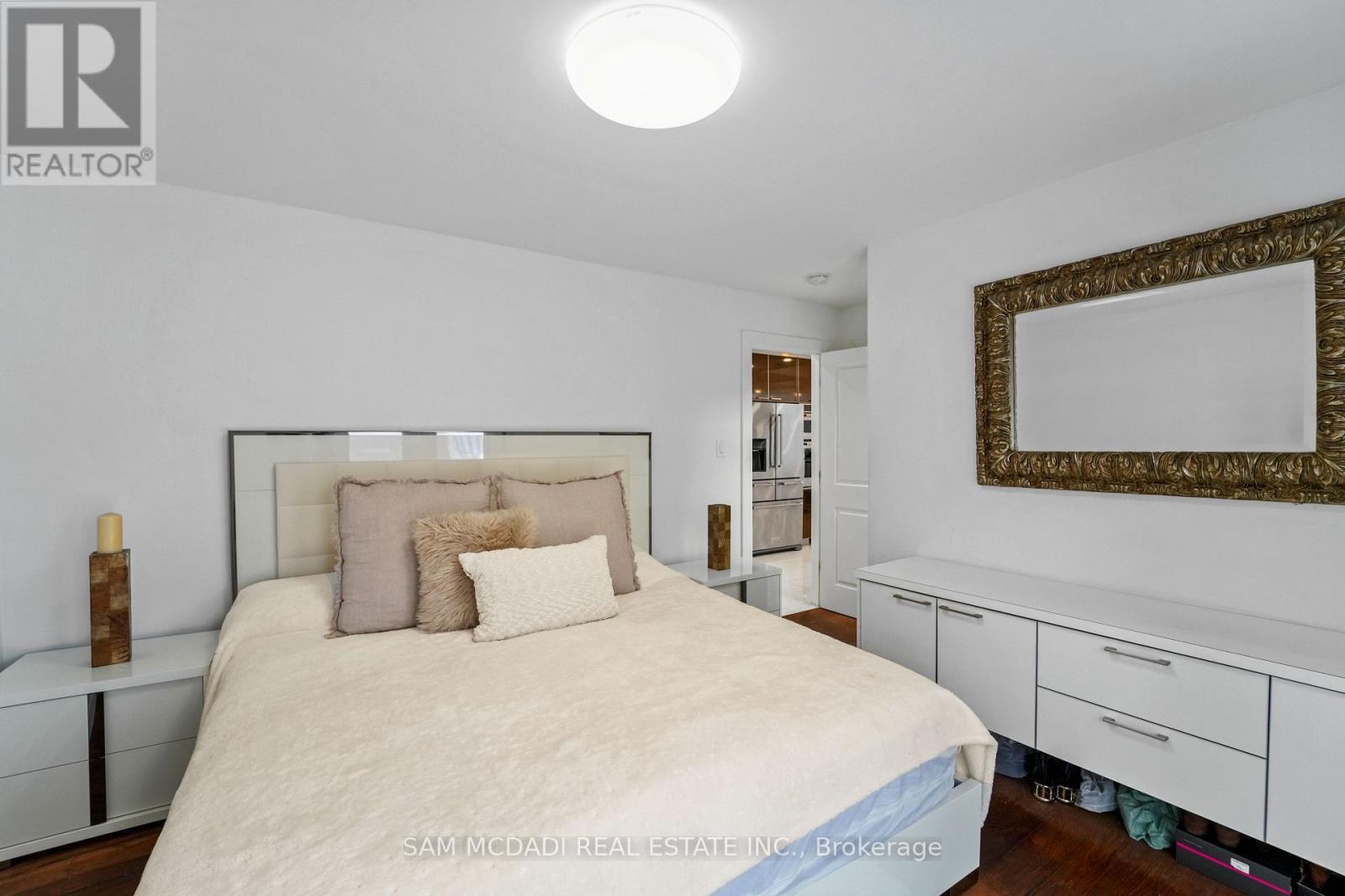 1434 Petrie Way, Mississauga, ON - Indoor Photo Showing Bedroom