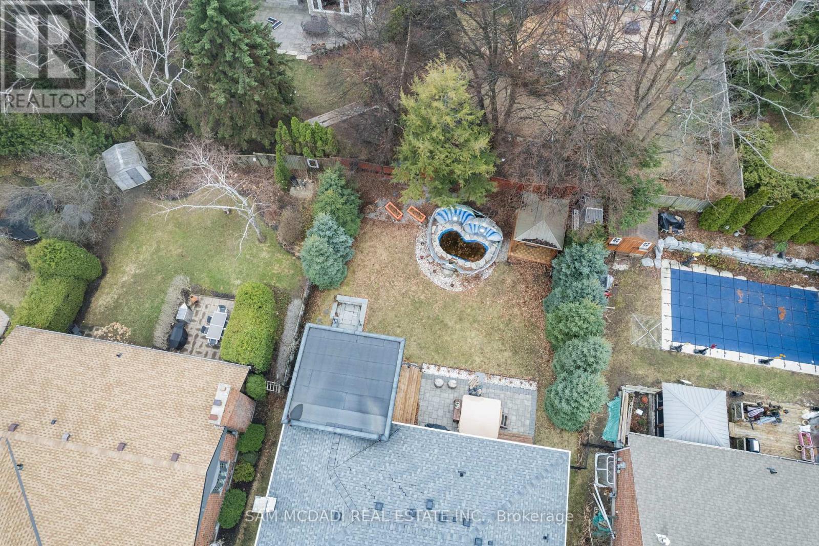 1434 Petrie Way, Mississauga, ON - Outdoor