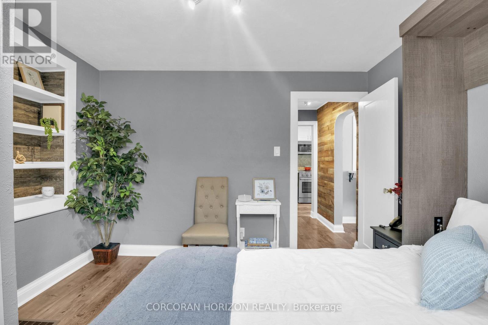 296 Weber Street E, Kitchener, ON - Indoor Photo Showing Bedroom