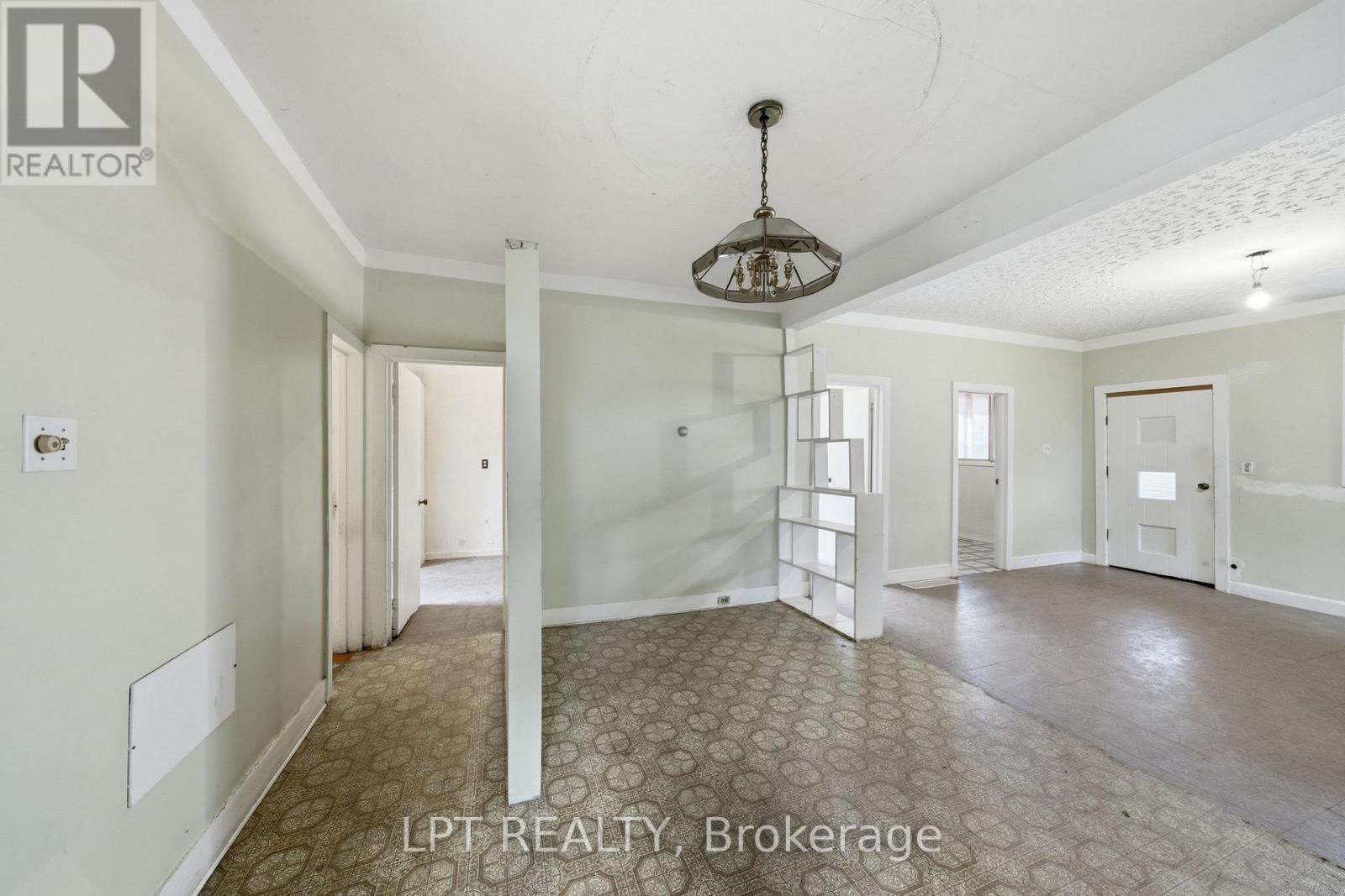 2838 Haughton Avenue, Ottawa, ON - Indoor Photo Showing Other Room