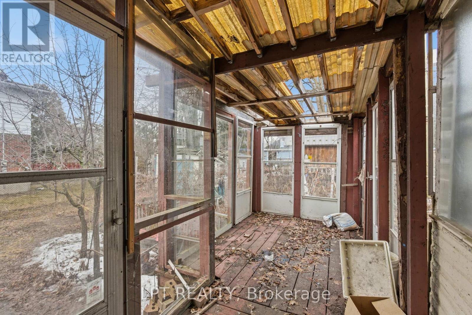 2838 Haughton Avenue, Ottawa, ON - Indoor Photo Showing Other Room