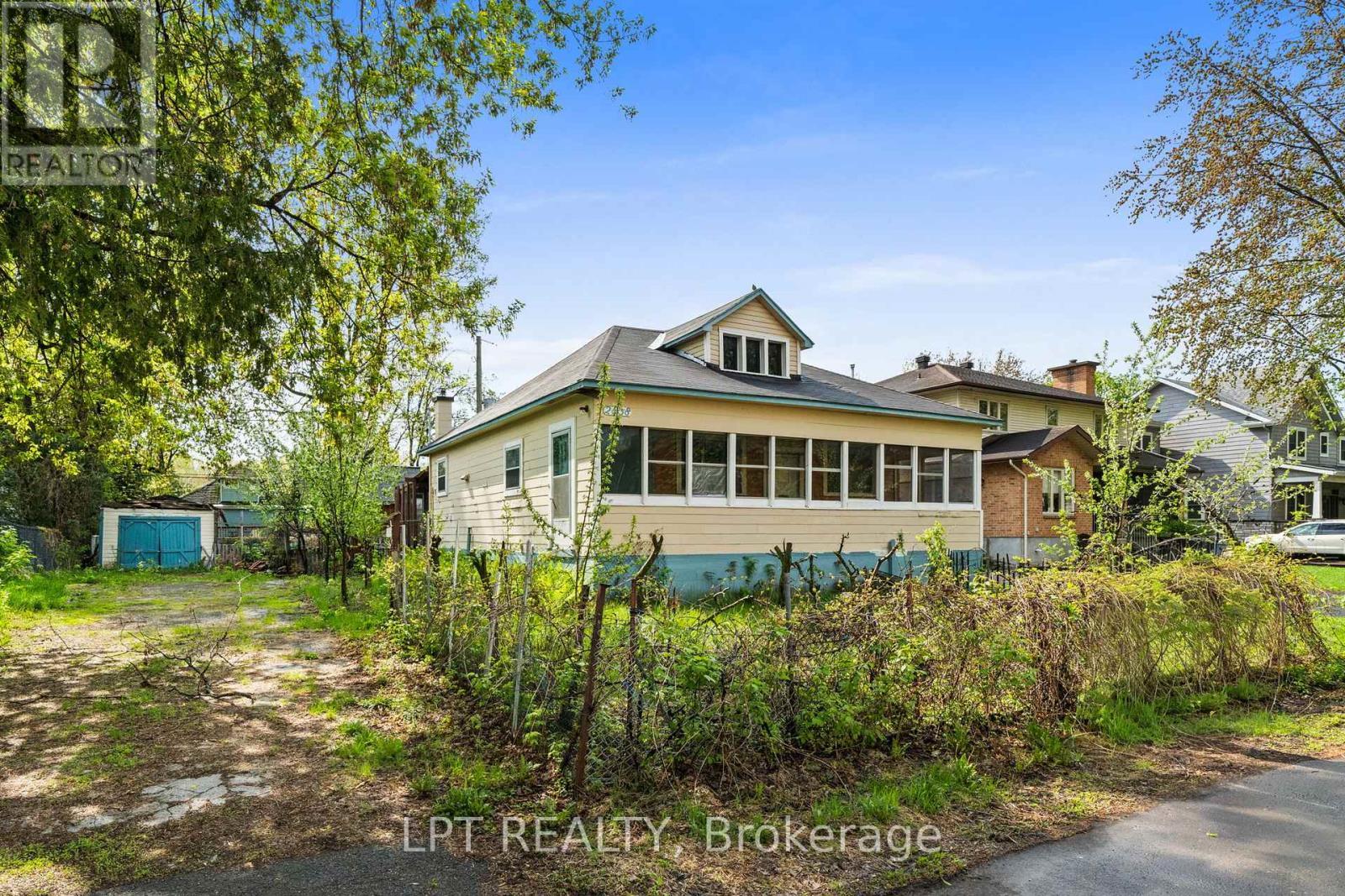 2838 Haughton Avenue, Ottawa, ON - Outdoor