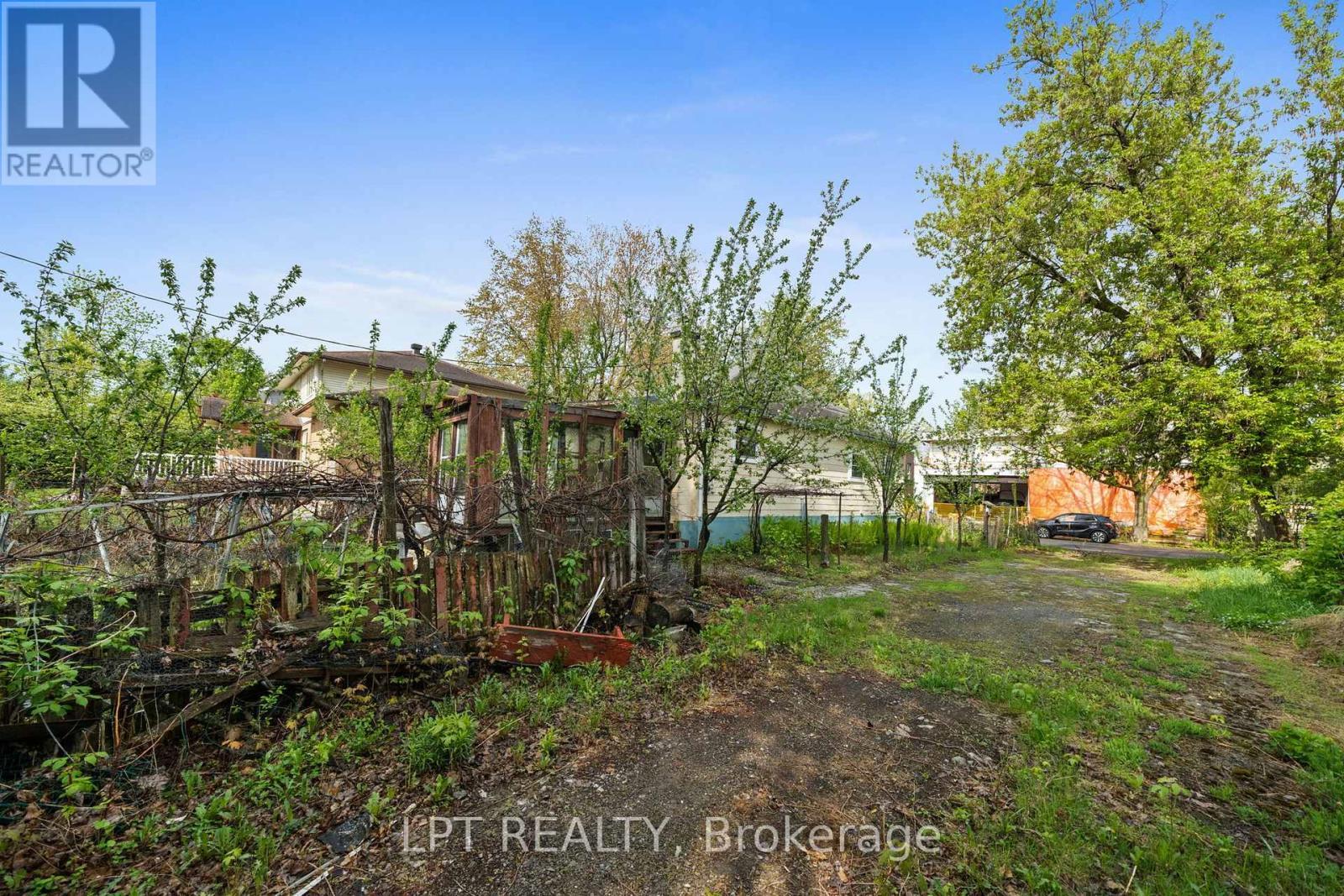 2838 Haughton Avenue, Ottawa, ON - Outdoor
