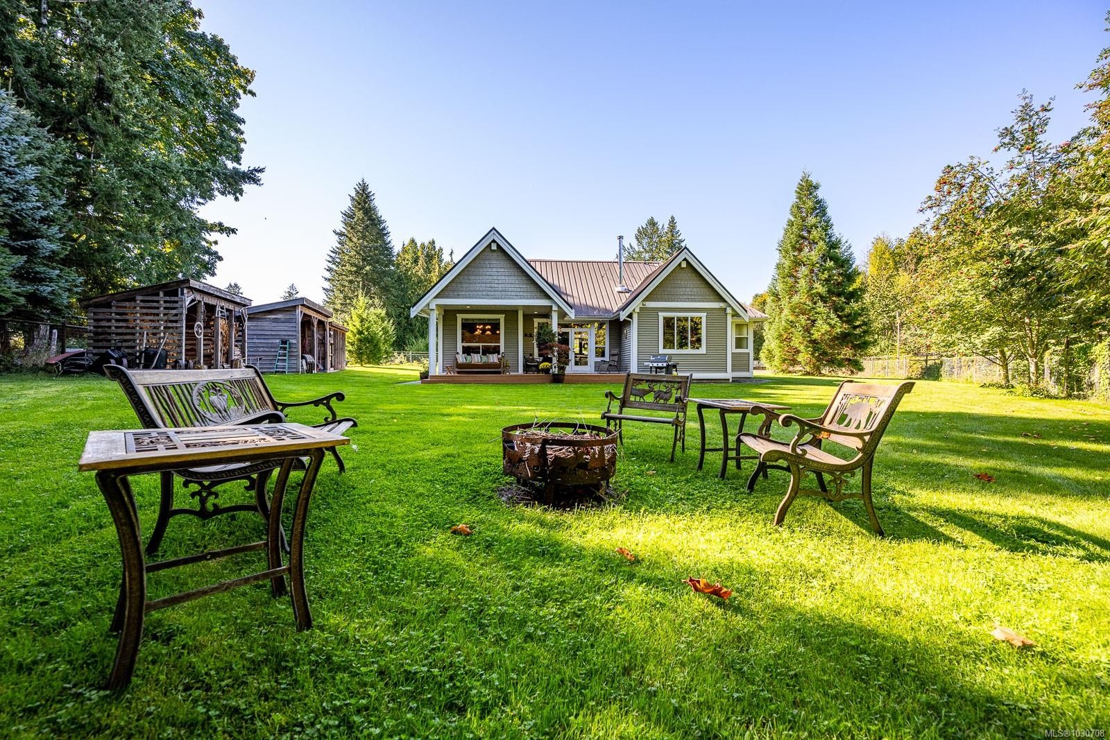 2435 Charleville Rd, Campbell River, BC
