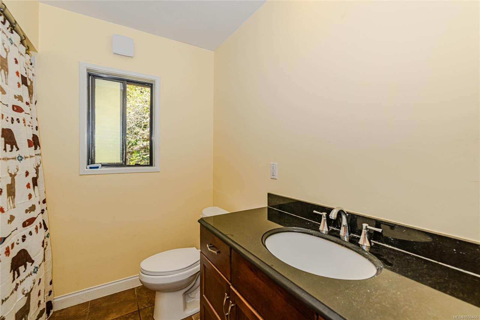 821 Fulford-Ganges Rd, Salt Spring, BC