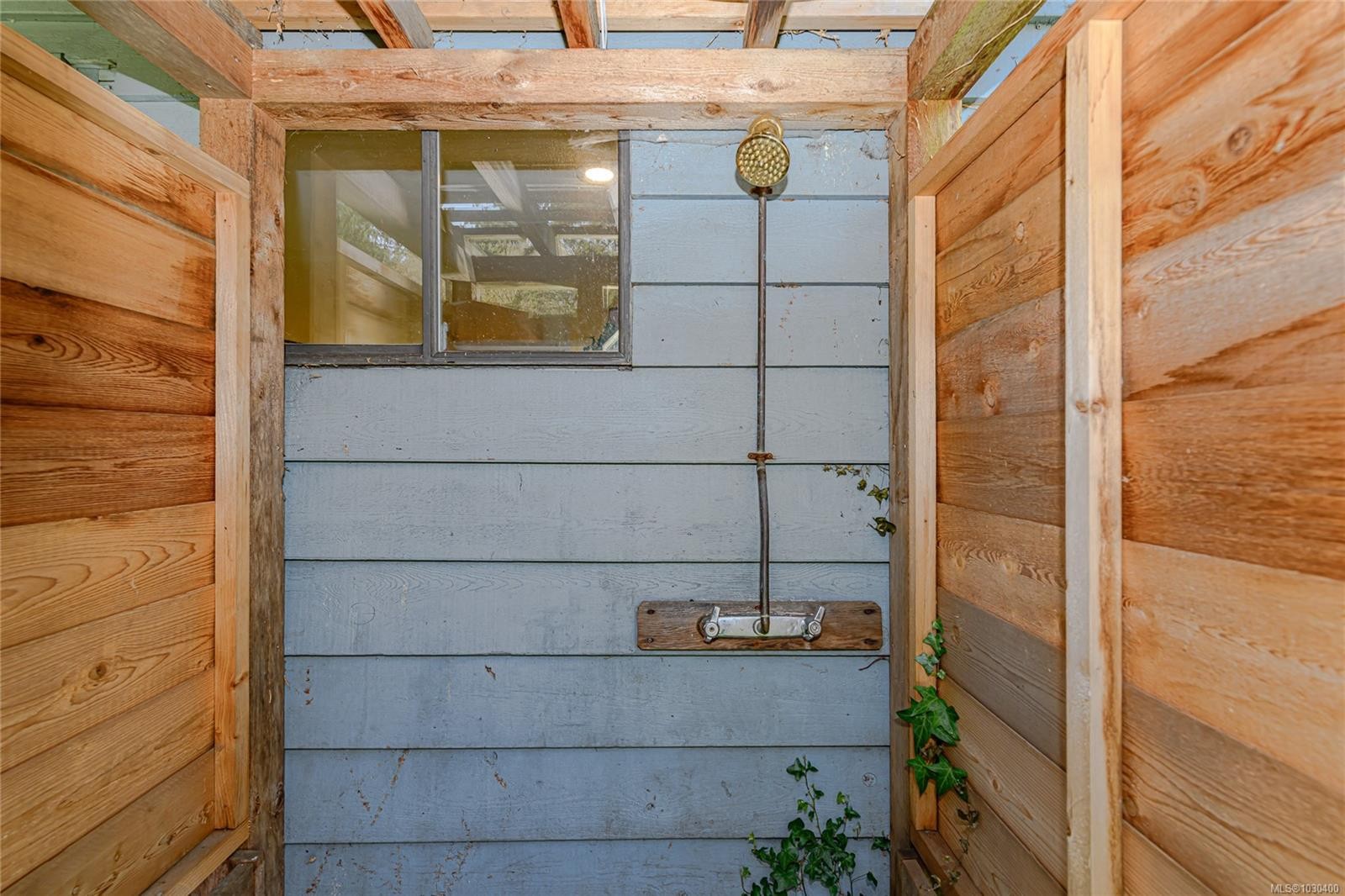 821 Fulford-Ganges Rd, Salt Spring, BC