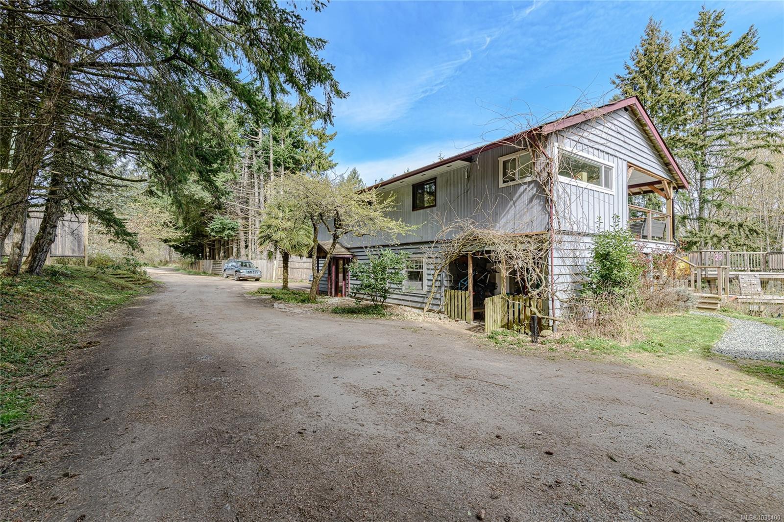 821 Fulford-Ganges Rd, Salt Spring, BC