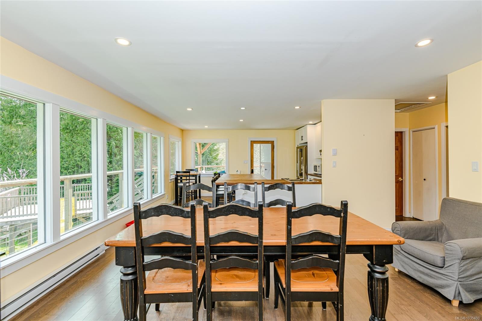 821 Fulford-Ganges Rd, Salt Spring, BC