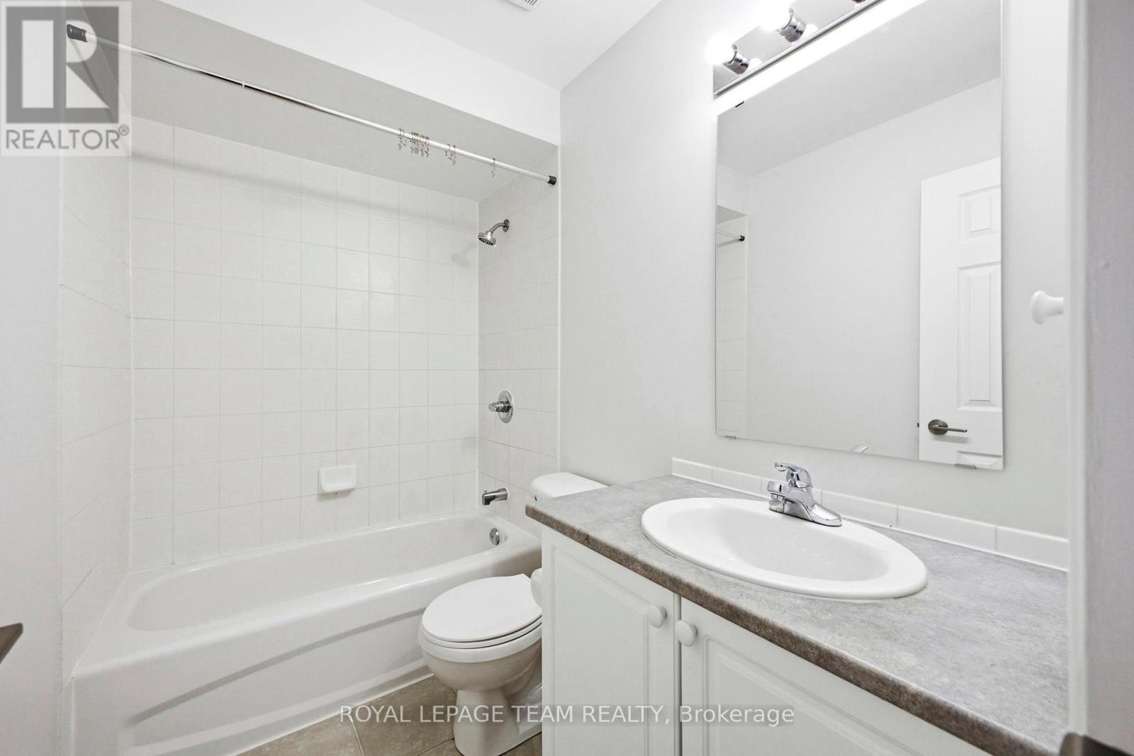 5 Island Creek Private, Ottawa, ON - Indoor Photo Showing Bathroom