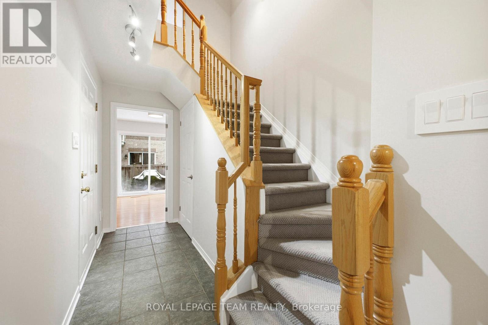 5 Island Creek Private, Ottawa, ON - Indoor Photo Showing Other Room