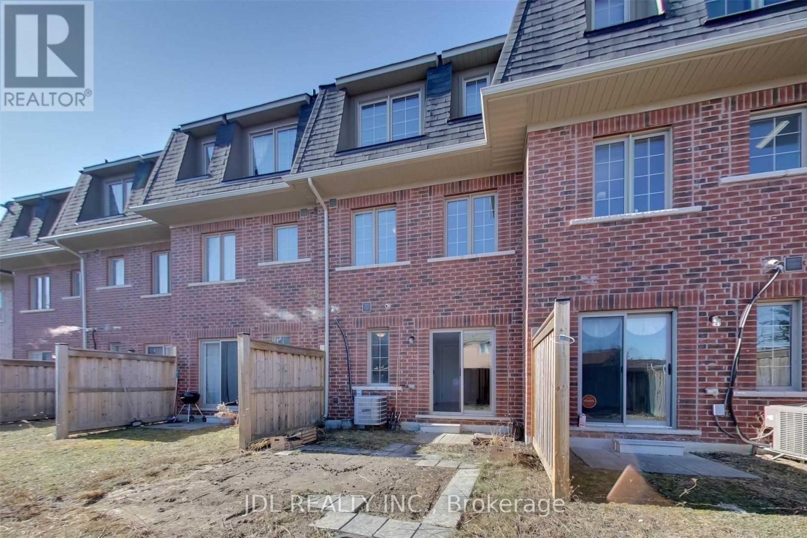 1374 Granrock Crescent, Mississauga, ON - Outdoor With Exterior