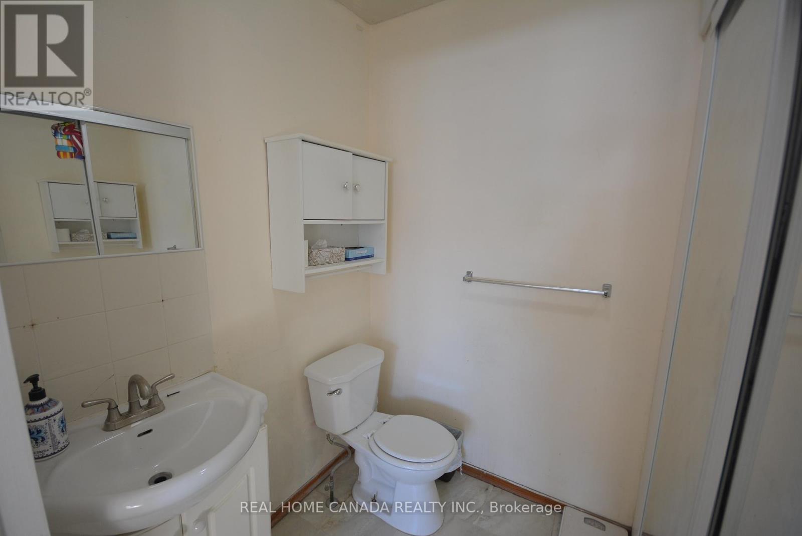1463 Glen Rutley Circle, Mississauga, ON - Indoor Photo Showing Bathroom